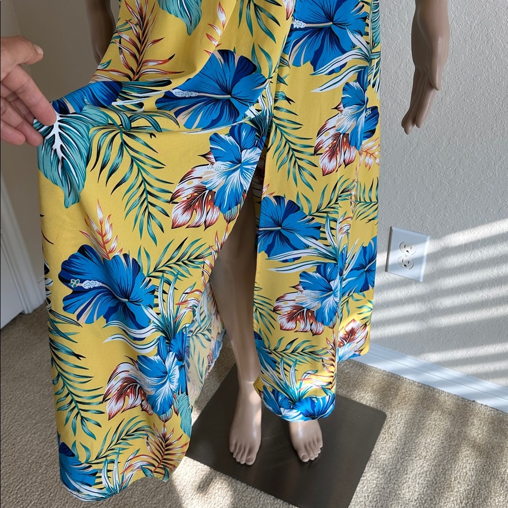 Floral Tropical Maxi Dress Smocked Back Flowy Size M - Picture 7 of 13